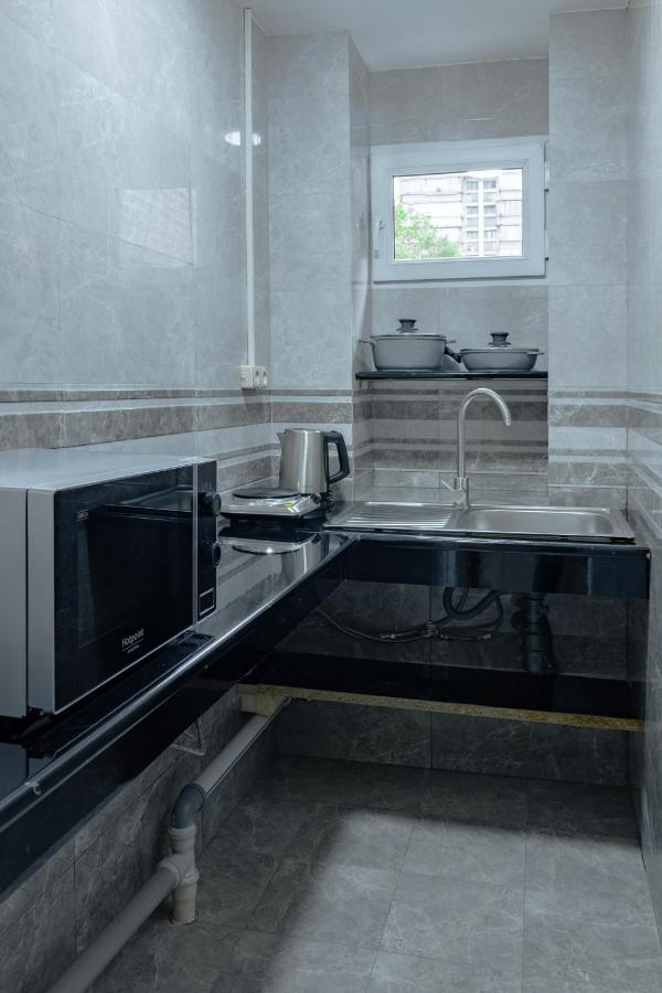 Family Appartments On Buzand Street 예레반 외부 사진