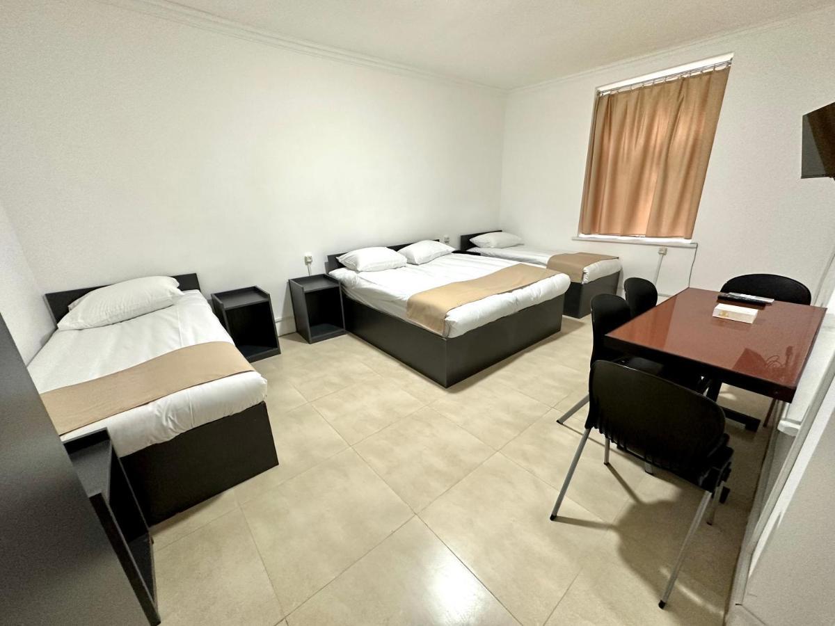 Family Appartments On Buzand Street 예레반 외부 사진